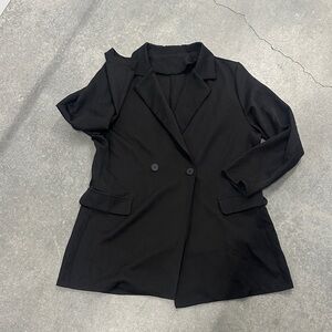 Elegant Black Women's Blazer
